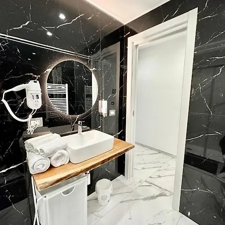 Oltremare Luxury Suites アパート *