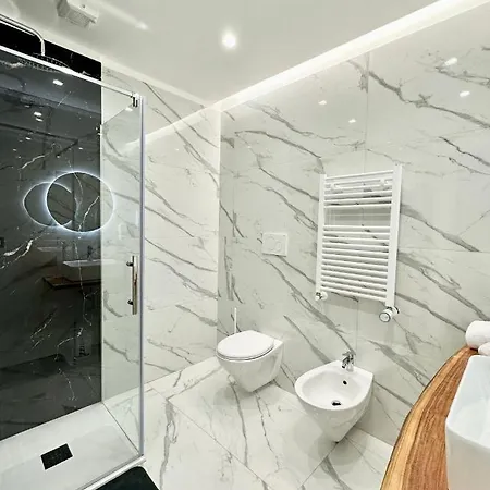 Oltremare Luxury Suites アパート バーリ