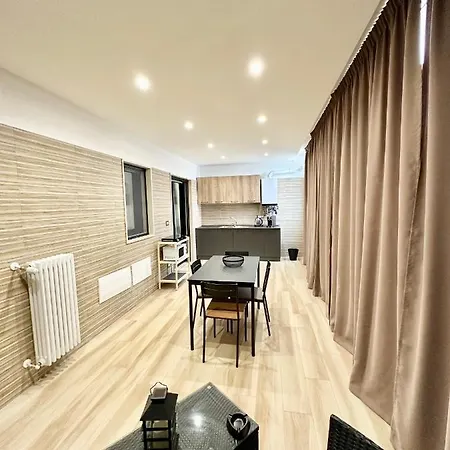 アパート Oltremare Luxury Suites